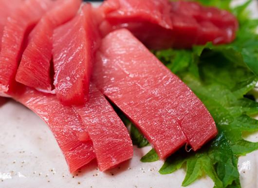 マグロの刺身