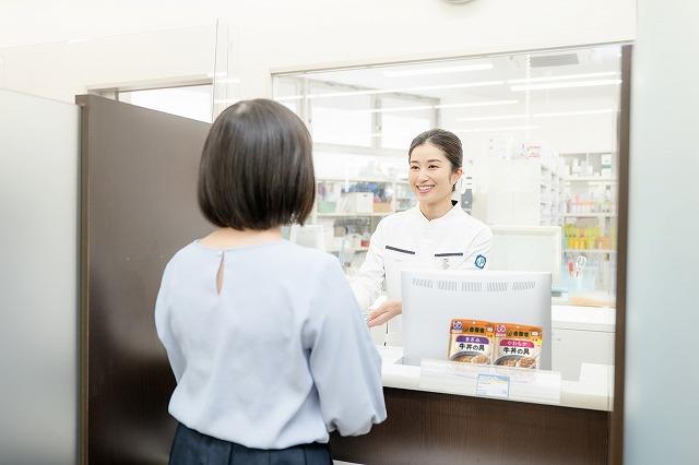 「きざみ牛丼」「やわらか牛丼」日本調剤店舗での販売イメージ
