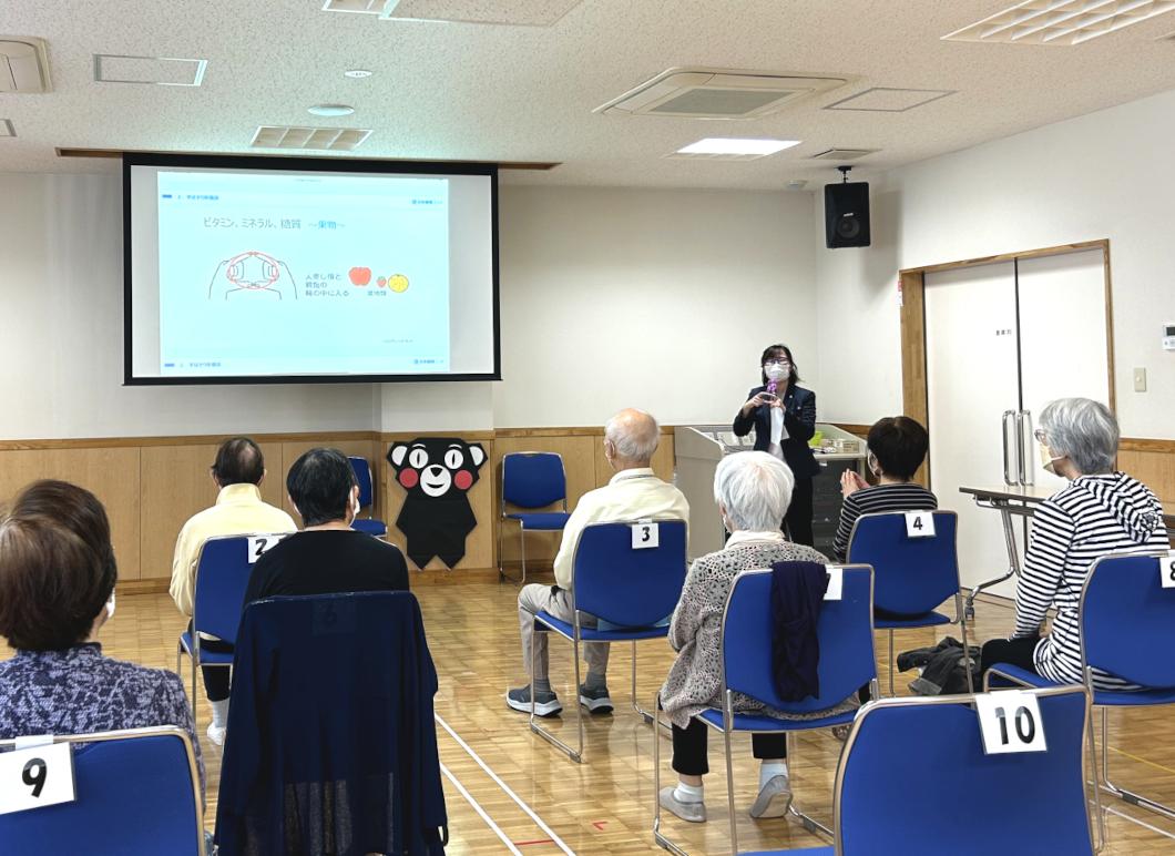 薬局内で健康イベント（セミナー）を行う管理栄養士